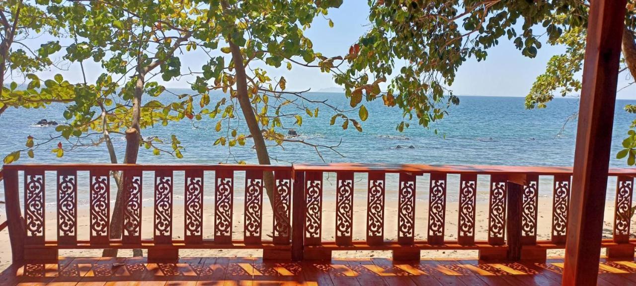 Kohjum Seafront Resort Koh Jum Eksteriør billede