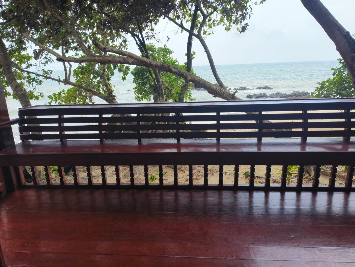 Kohjum Seafront Resort Koh Jum Eksteriør billede